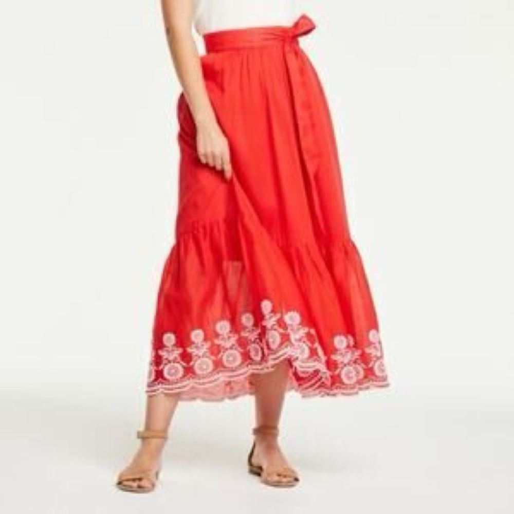 And Taylor Elegant Red white Embroidered lace Women's Skirt 10 petite